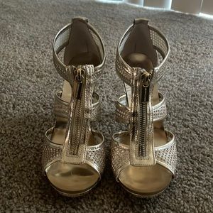 New Michael Kors gold heels size 5.5